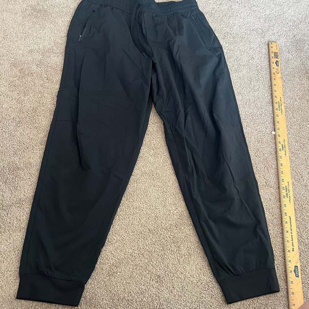 Athleta Trekkie Relaxed Mid Rise Jogger Size XL/T Black Pants